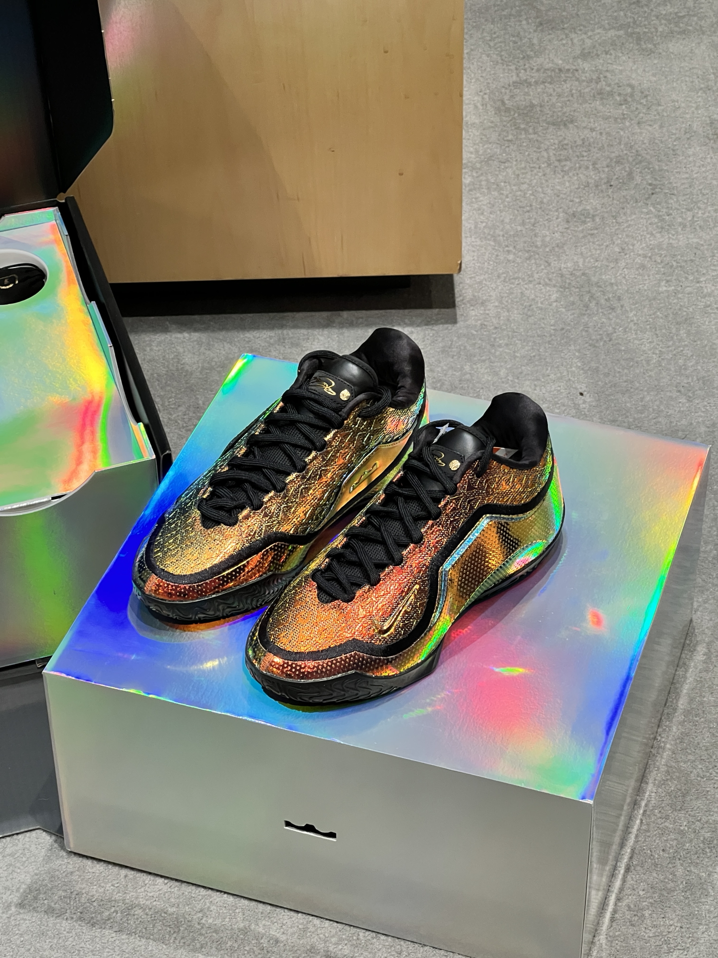 乐动体育APP下载-包含刚刚！今夜上海久事备战全明星赛詹姆斯迎来十二赛季高光表现，成都蓉城赛后主帅复盘的词条